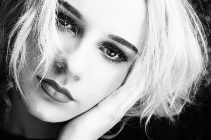 Professional Makeup & Photoshoot - Leeds - Image 3